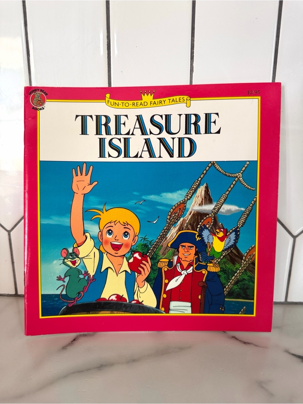 Vintage 1995 Honey Bear Books Fun-To-Read Fairy Tales “Treasure Island”